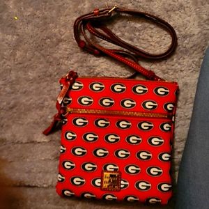 Red Uga Georgia bulldogs crossbody dabble zipper purse perfect for game day